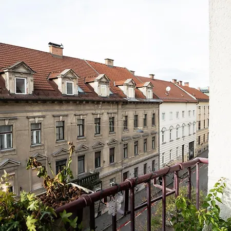 Great For Couples Or Small Families Apartma *