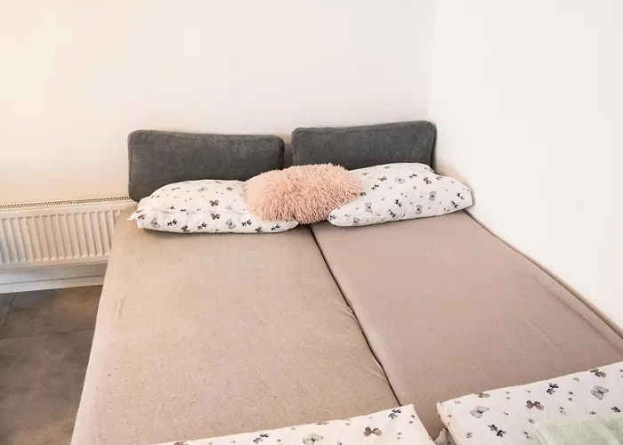 Great For Couples Or Small Families