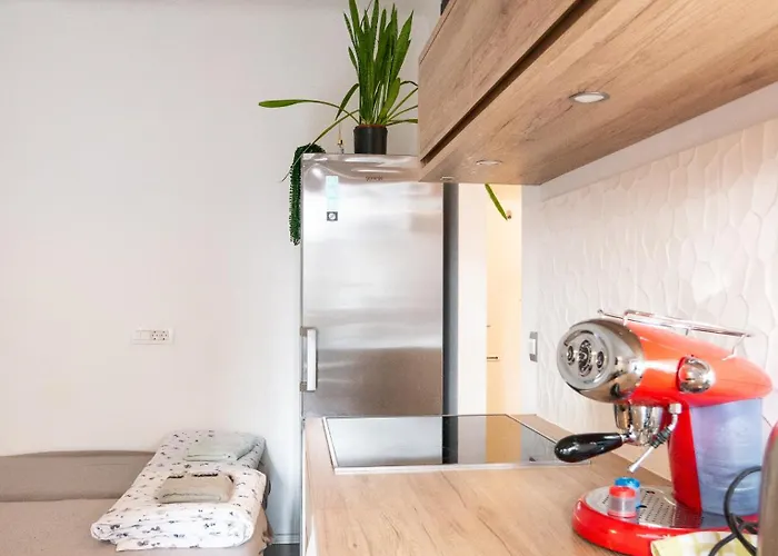 Great For Couples Or Small Families Appartement *